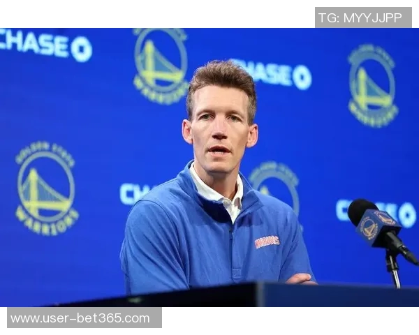 邓利维谈拉科布今夏关注球队女武神让他略感分心