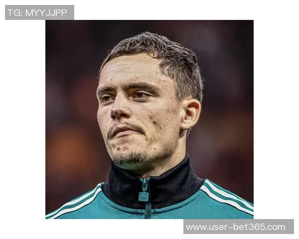 年终总结詹俊分析切尔西崛起与英超双雄争霸的未来展望